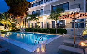Melina Apartments Pool View
